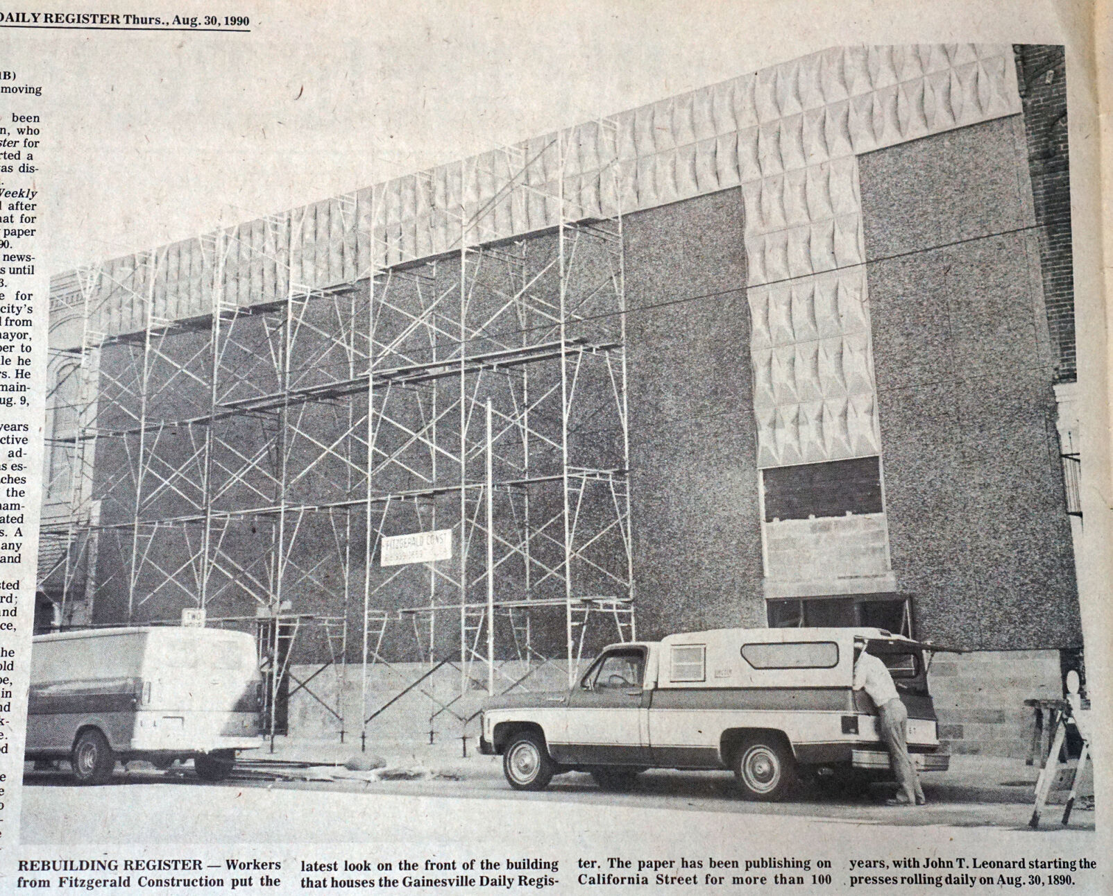 08-29 gdr facade being put up.jpg